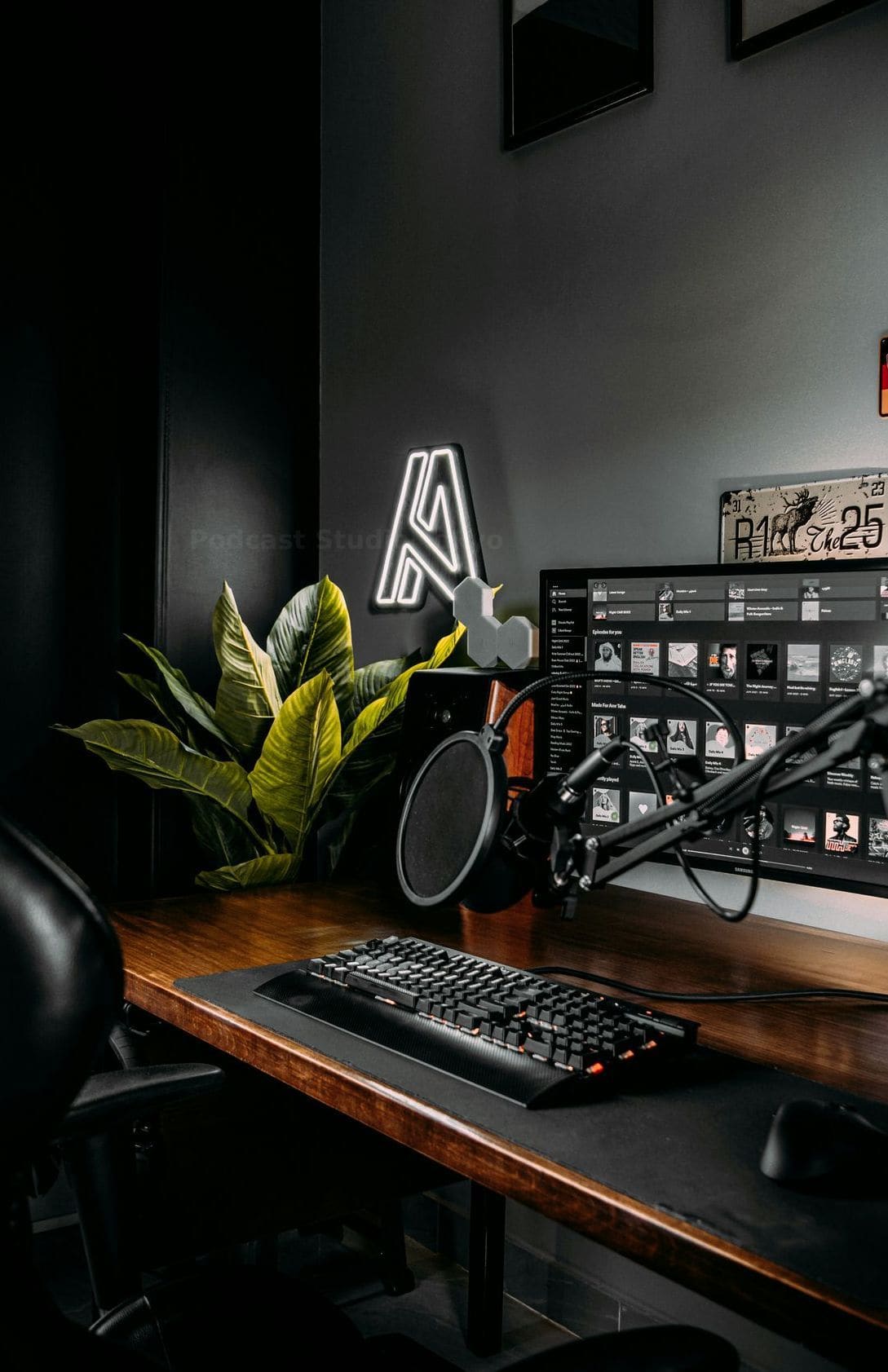 Podcast Studio Tokyo 3